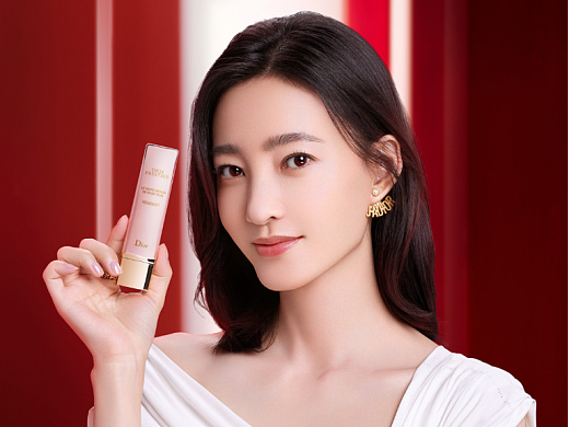 王麗坤正式擔任全新Dior迪奧花秘瑰萃形象大使 王麗坤正式擔任全新Dior迪奧花秘瑰萃形象大使